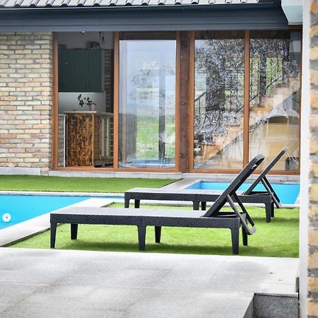 City Escape Luxury Villa Zuce 외부 사진
