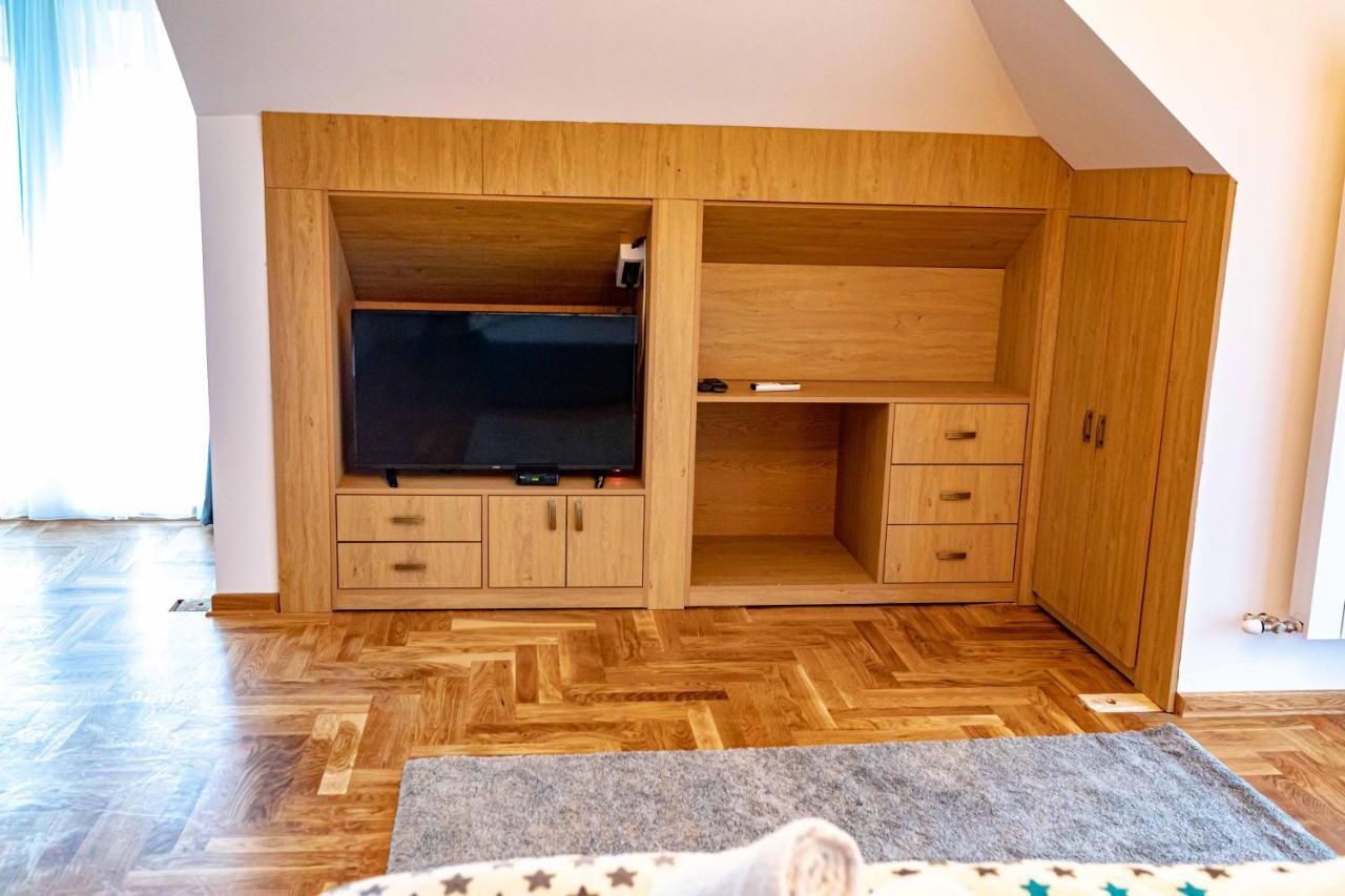 City Escape Luxury Villa Zuce 외부 사진