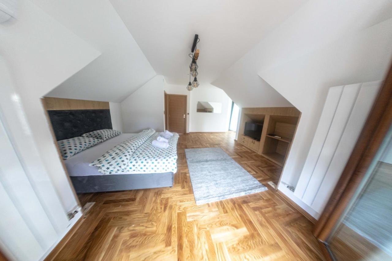 City Escape Luxury Villa Zuce 외부 사진