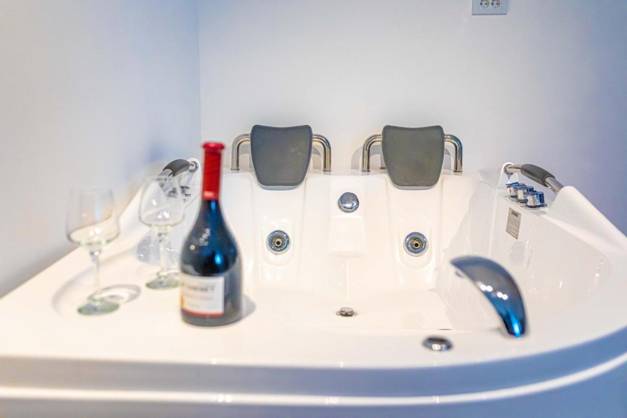 City Escape Luxury Villa Zuce 외부 사진