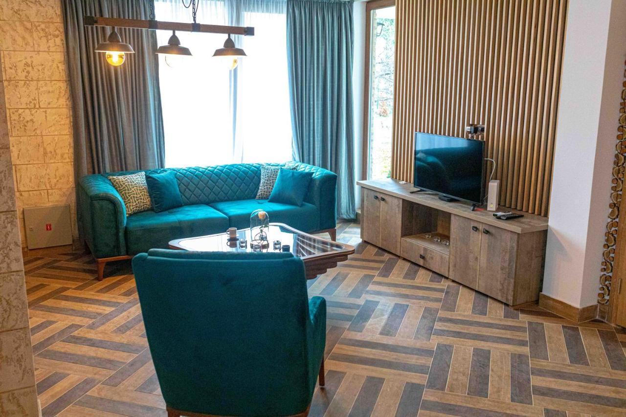 City Escape Luxury Villa Zuce 외부 사진
