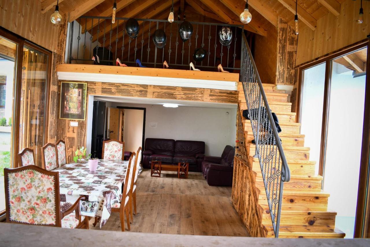 City Escape Luxury Villa Zuce 외부 사진